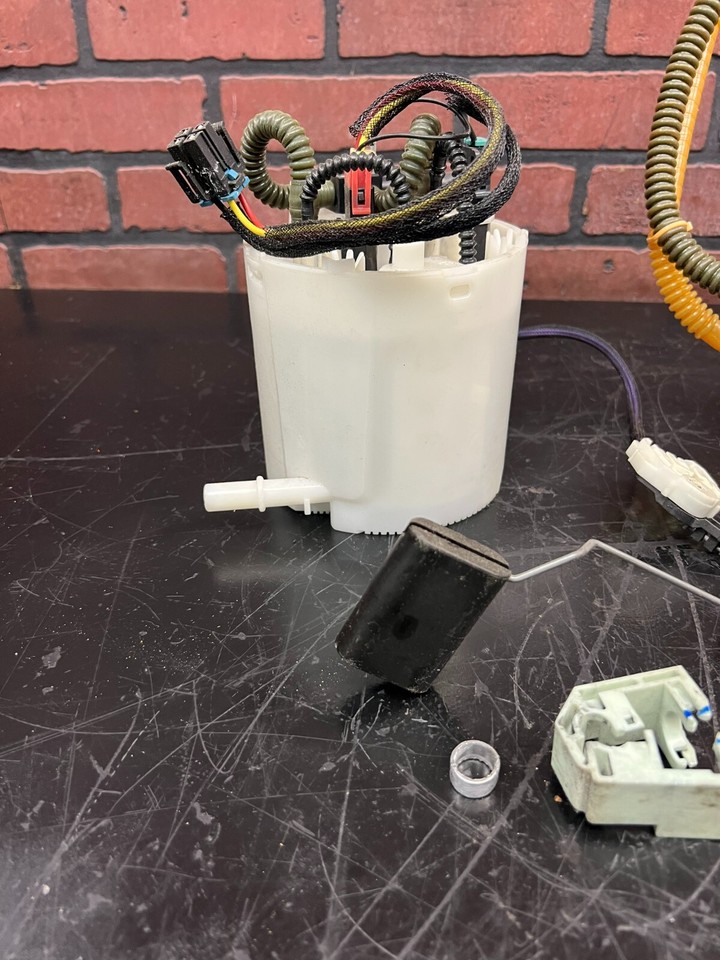 2019 2021 DODGE CHALLENGER SRT HELLCAT REDEYE OEM DUAL FUEL PUMPS