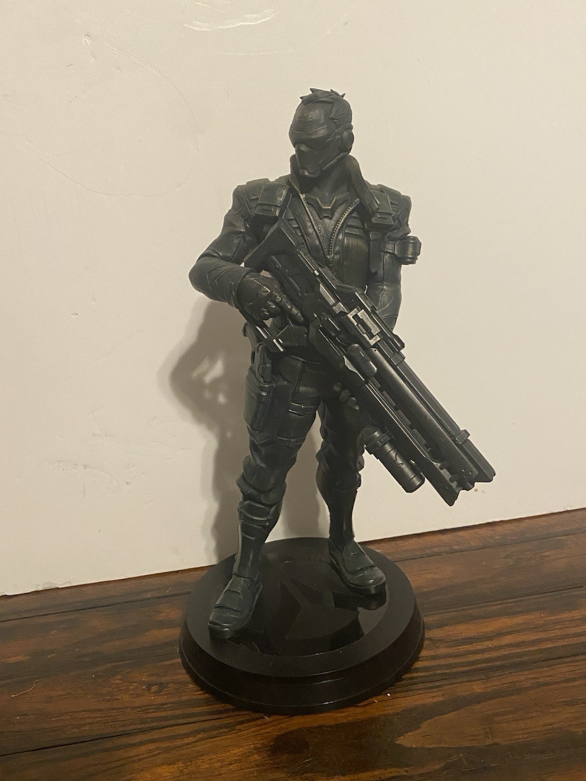 Picture 2 of 9