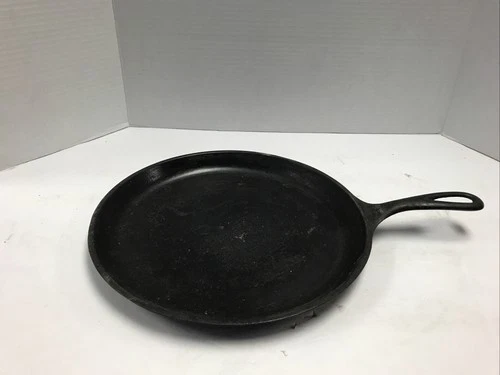 Griswold Cast Iron #10 Large Logo Griddle