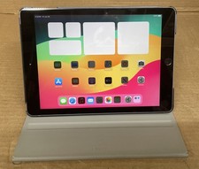 Apple iPad 6 9.7in bundle32GB Wi Fi Space Gray iOS 17.7.10 A1954 CASE INCLUDED
