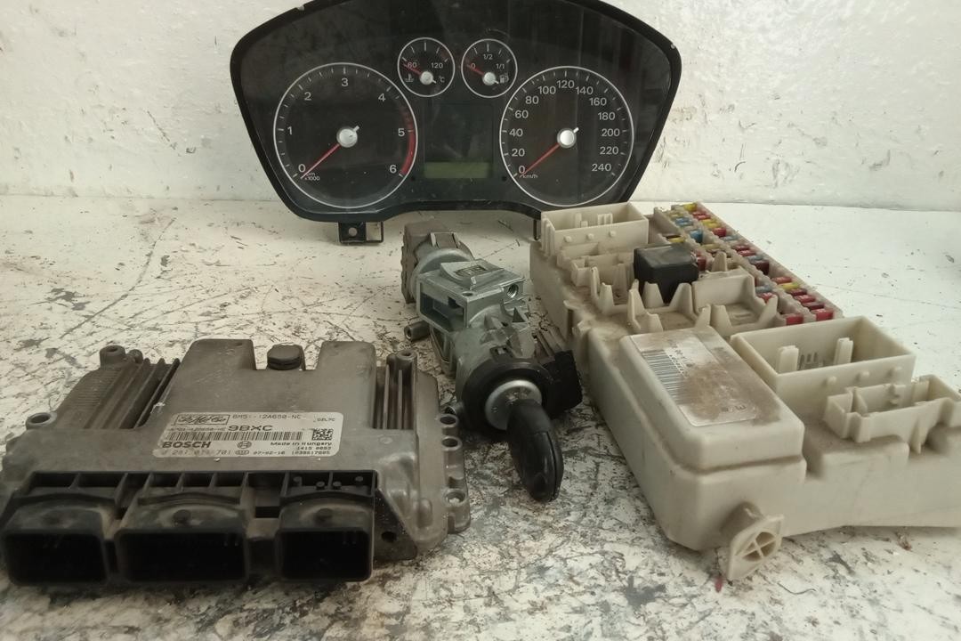 KIT AVVIAMENTO MOTORE PER FORD Focus Berlina 3° Serie 0281011701 Diesel 1600 (