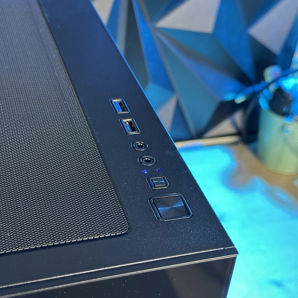 Custom Build ARGB Desktop i7 PC 32GB RAM 2TB SSD RTX 5060 Win11 GAMING READY - Image 4 of 4