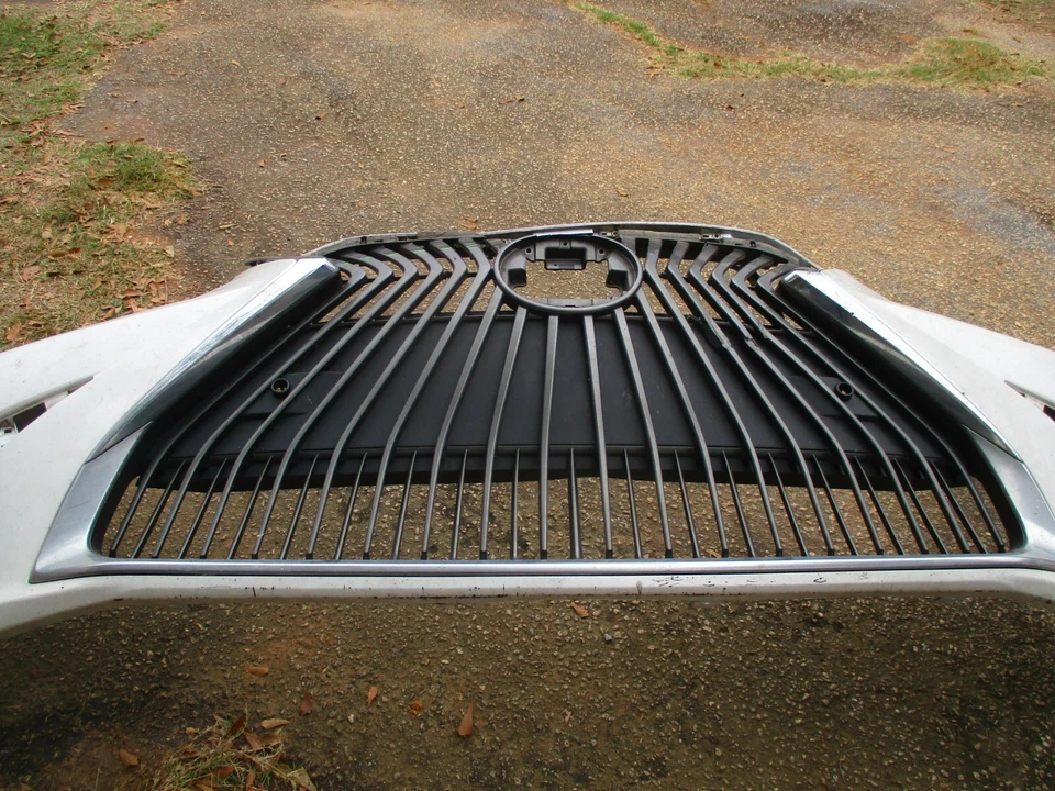 Cubierta del parachoques delantero OEM Lexus Es350 2019 2020 2021 2022 Foto 4 de 4