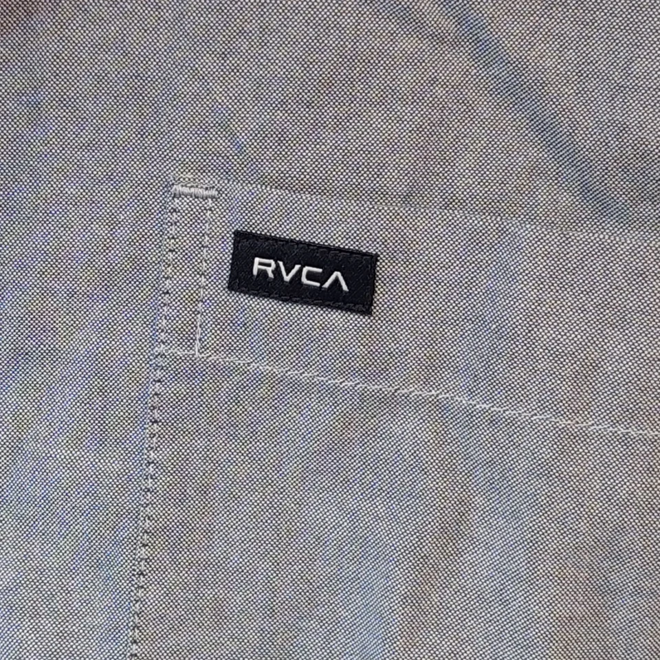 Camisa RVCA Azul Gris Calce Ajustado Bolsillo Talla L Manga Larga Logo Para Hombre Botón Foto 3 de 4