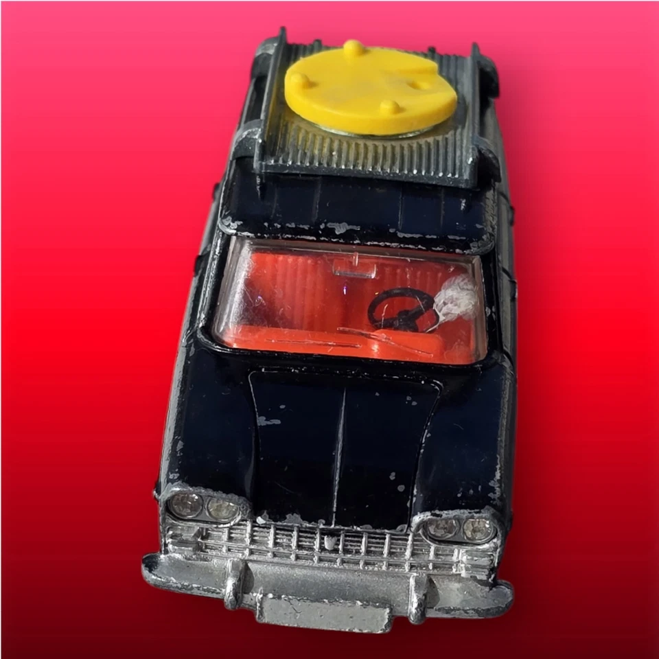 De colección Dinky Toys Fiat 2300 Station Wagon Hecho en Inglaterra Meccano LTD 1:43 Foto 4 de 4