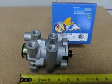E-8P Foot Valve Excel # EM56310 Ref# Bendix 065313 108369 800629 Mack 20QE3296AM