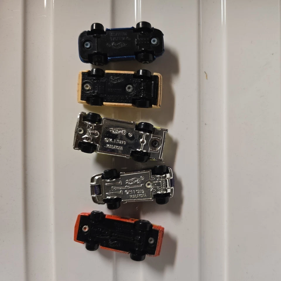 Lot Of 5 VTG 70s 80s Hot Wheels Mini Micro Racers Corvette Ferrari Camero Etc - Image 2 of 4