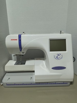 Janome MC300E Memory Craft 300E Computerized Embroidery Machine Tested Excellent