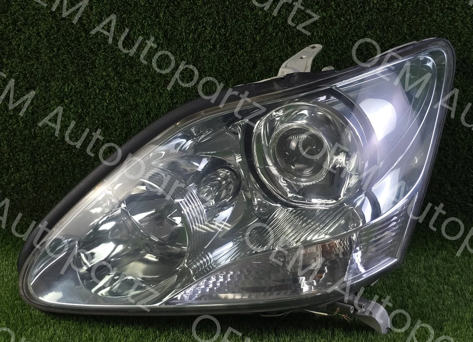 LEXUS LS430 2004-2006 HID Xenon Headlights Pair OEM JDM Used Headlamps - Image 4 of 4