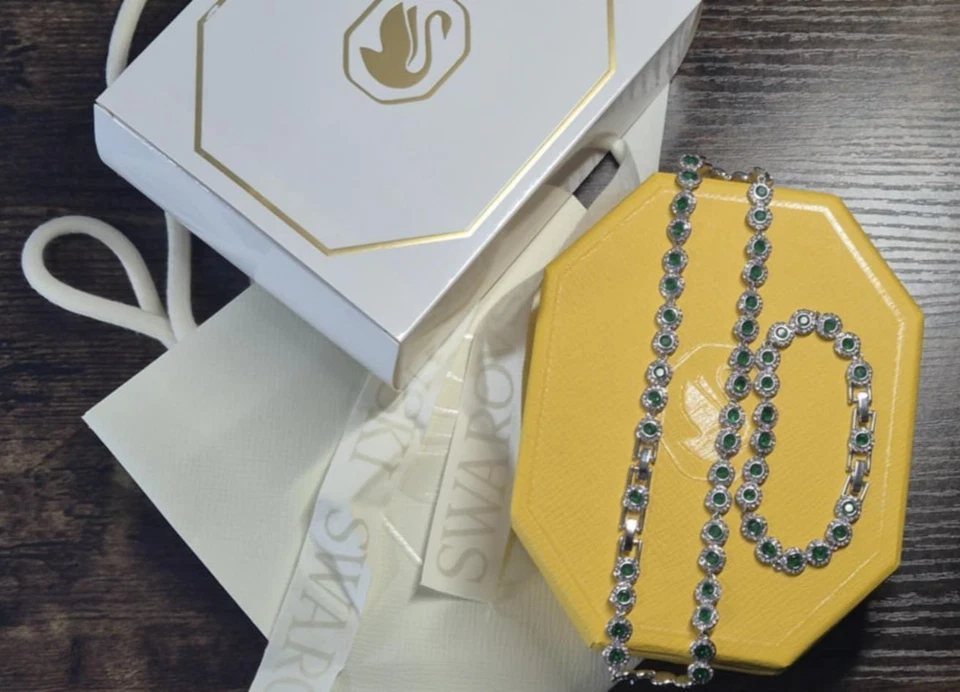 Juego de collar y pulsera Swarovski verde blanco cristal corte redondo firmado Foto 3 de 4