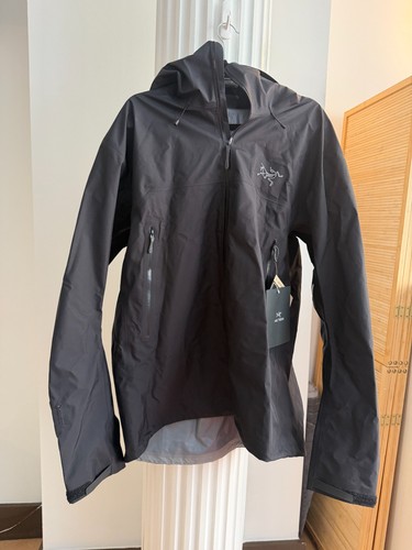 Arc'teryx Beta SL Jacket Men's in Black (XL) - GORE-TEX Shell - New With Tags