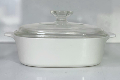 Corning Ware A-2-B 2 Qt White Square Covered Casserole Baking Dish Pyrex Lid