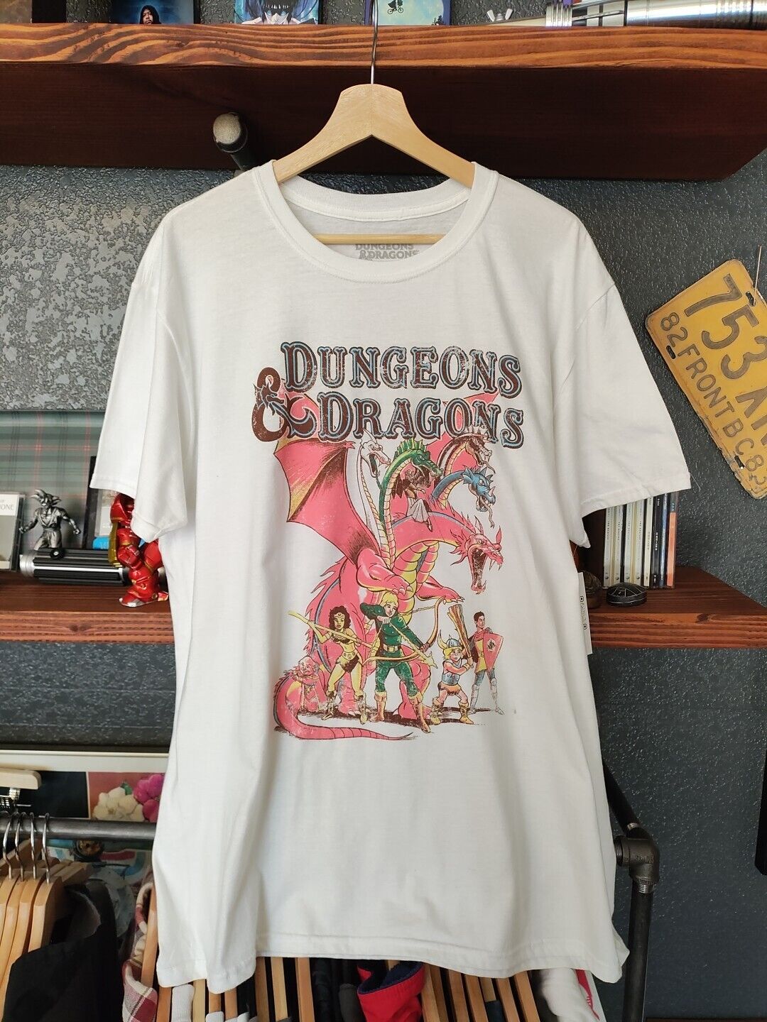 Dungeons And Dragons 2018 White T-shirt Extra Large