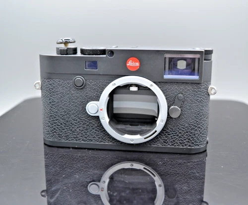 Leica M10-R -Black Chrome Finish - Boxed.  Excellent!  *GENE'S CAMERA*