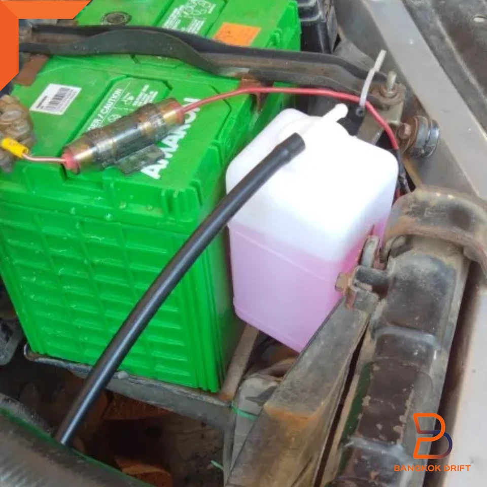 Universal Radiator Coolant Overflow Bottle Tank Reservoir Kit Car Ute 4WD 4x4 - Image 4 of 4