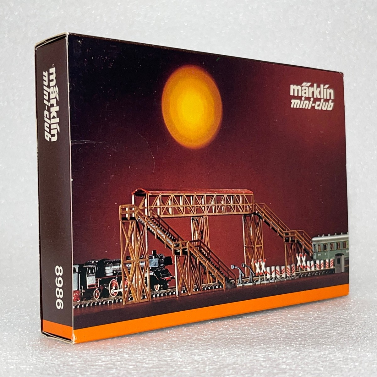 Vintage Marklin Mini-Club 8986 Pedestrian Bridge Kit Z Scale NOS