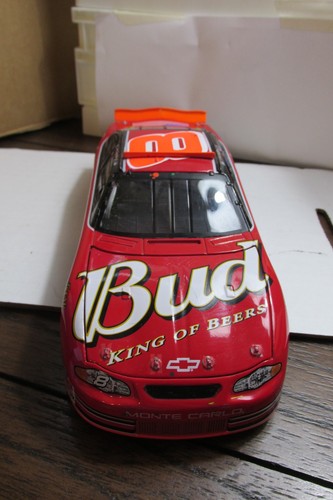 Dale Earnhardt #8 Budweiser / Talladega Win/Rased Version 2001 Monte Carlo - Picture 5 of 10