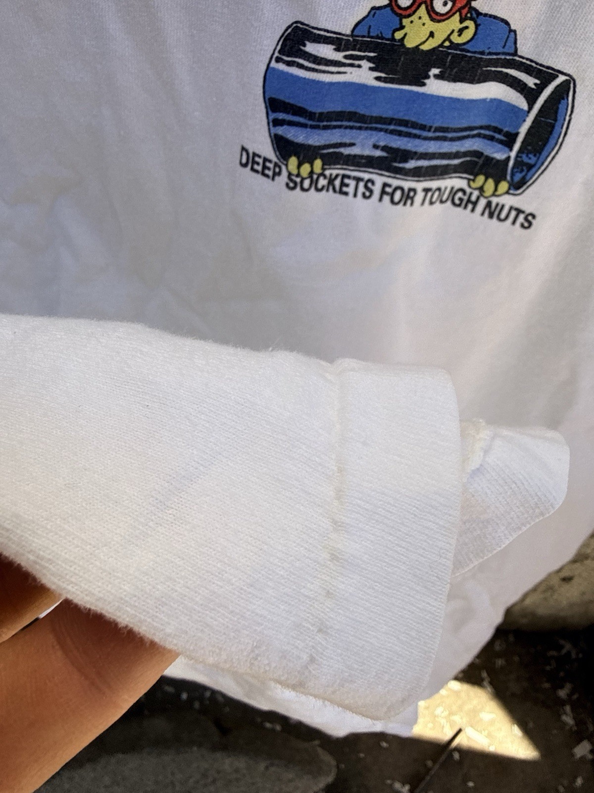 Vintage Tee BIG JOHNSON Deep Socket Wrenches Tshi… - image 8