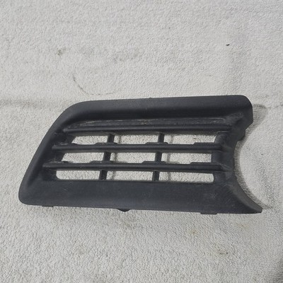 2006-2007 Subaru B9 Tribeca Front Bumper Hole Cover Insert 57731XA00A OEM 06 07