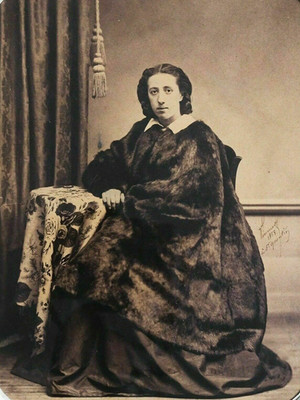 1858 Alexis VINMER St Quentin Lady Portrait Fur Coat Vintage Albumen