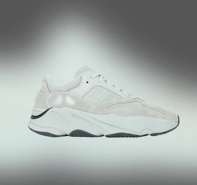 Yeezy Boost 700 Salt Eu 44 2/3 Uk 10 Neu Mit Box | New With Box and receipt!
