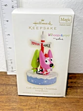 NEWHallmark Keepsake Ornament Cell-ebrating Christmas Hoops & Yoyo Magic 2008 A1