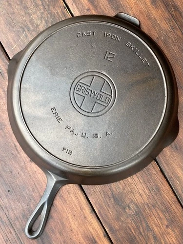 Griswold Cast Iron #12 Large Block Logo Skillet w/ Heat Ring