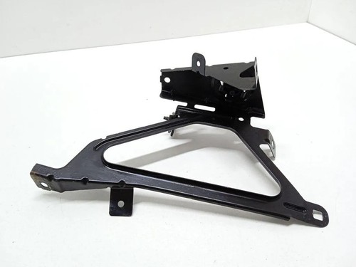 BMW 7 F01, F02 Kotflügelhalter vorne links 7184179 3.0 Diesel 2009 33469132