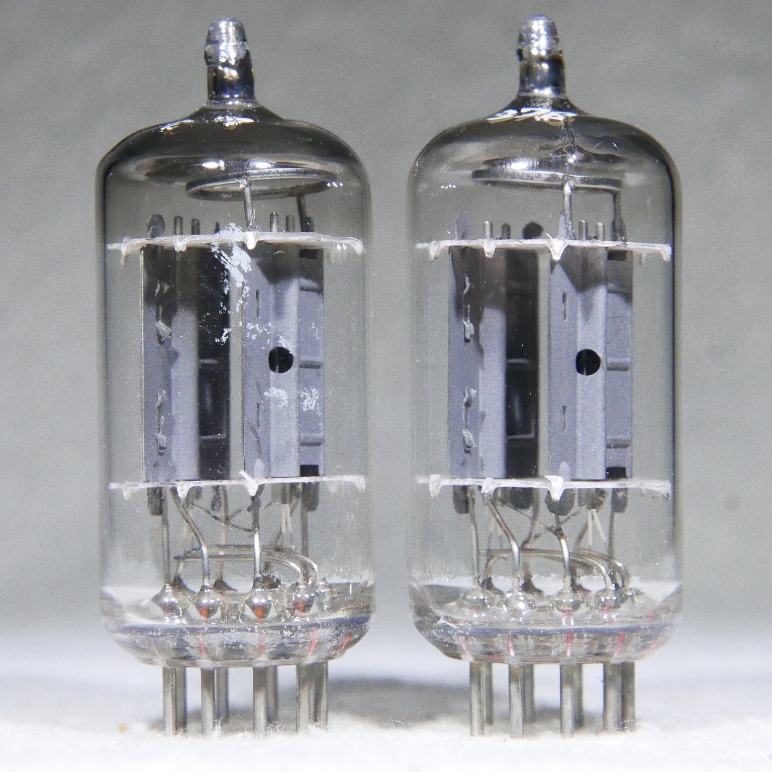 Matched Pair Siemens 12AX7/ECC83 Long Plate Dual Post O-Getter Germany 1959