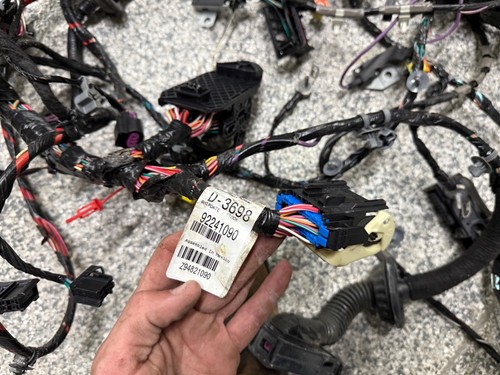 2010-2013 Chevrolet Camaro SS 6.2L Body Wiring Harness "Manual" - OEM - Picture 5 of 5