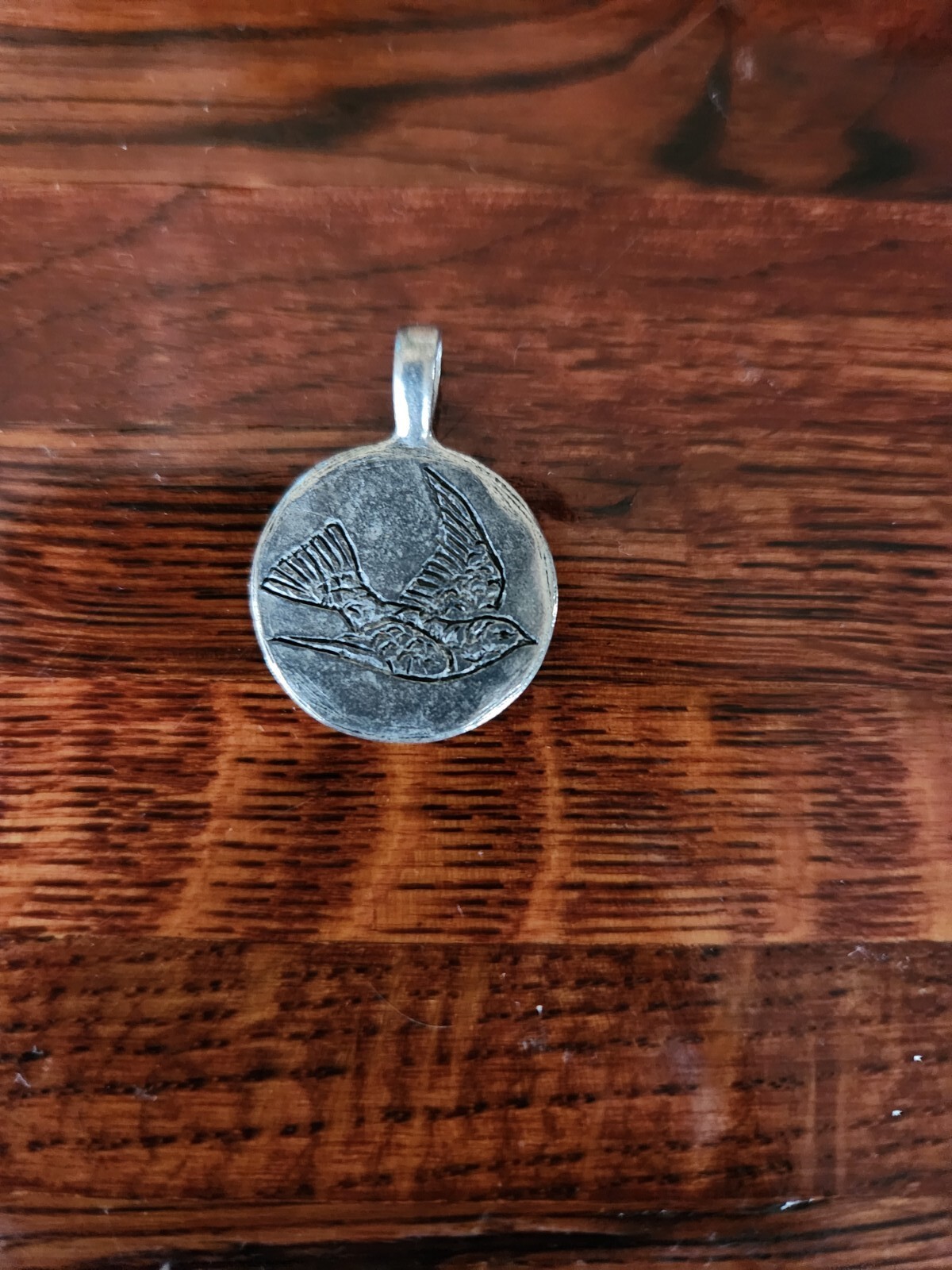 Vintage Jewel Kade Pendant Flying Bird Round Silverto… Gem