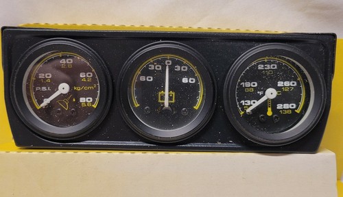 Vintage 12 volt mini OIL TEMP BATTERY 3 Gauge Set - Picture 2 of 6