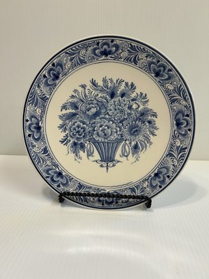 Vintage Blue Jewel Deft Handpainted Ceramic 10  Plate Blue & White