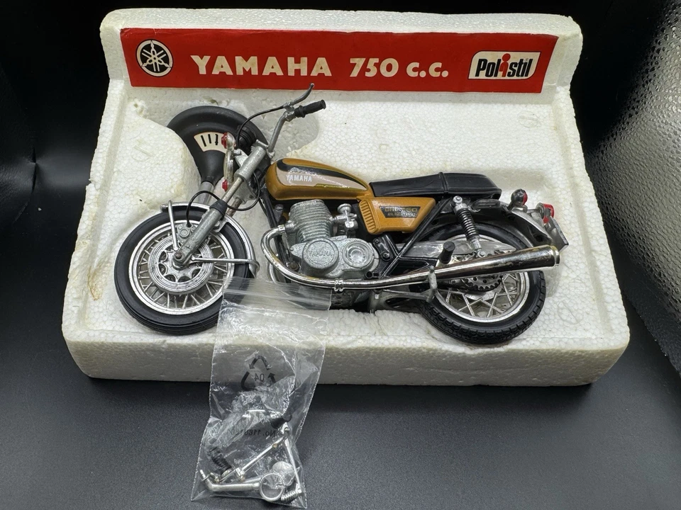 POLISTIL Scala 1/ 10 YAMAHA 750CC moto obsoleta con scatola originale!!! - Immagine 2 di 4