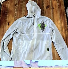 Air Jordan Retro Windbreaker White Size Medium