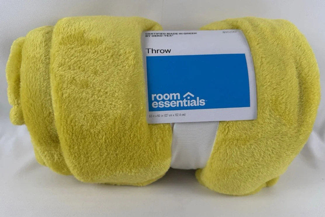 - Soft & Machine Washable