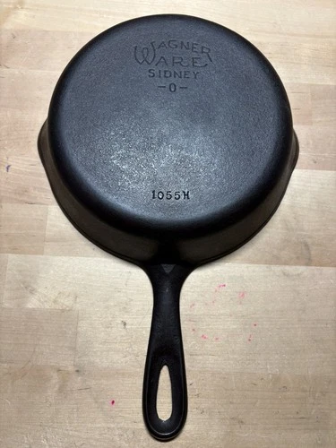 Vintage Wagner Ware Sidney -O- #5 Cast Iron Skillet 1055 H Smooth bottom