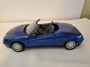 maisto alfa romeo spider 1995