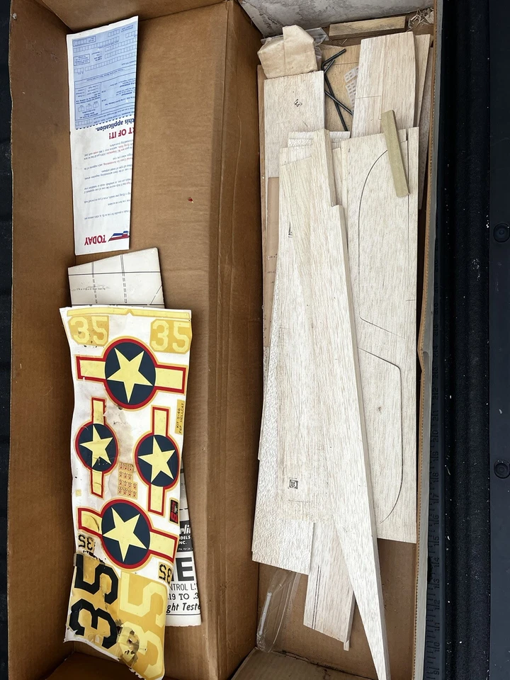 Sterling Models F6F Hellcat Vintage NITB Navy Fighter Balsa Wood - Image 2 of 2