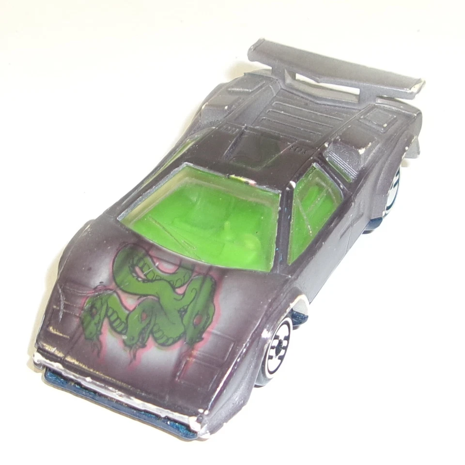 Lamborghini Countach 1987 Hot Wheels gris cambio de color verde Snake Reveal Foto 3 de 4