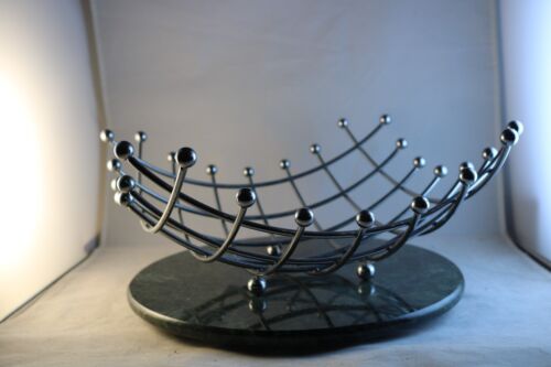 Vintage MCM Metal Fruit Bowl Chrome Silver Ball Feet Atomic Grid Curve 12" x 12" - Picture 2 of 9