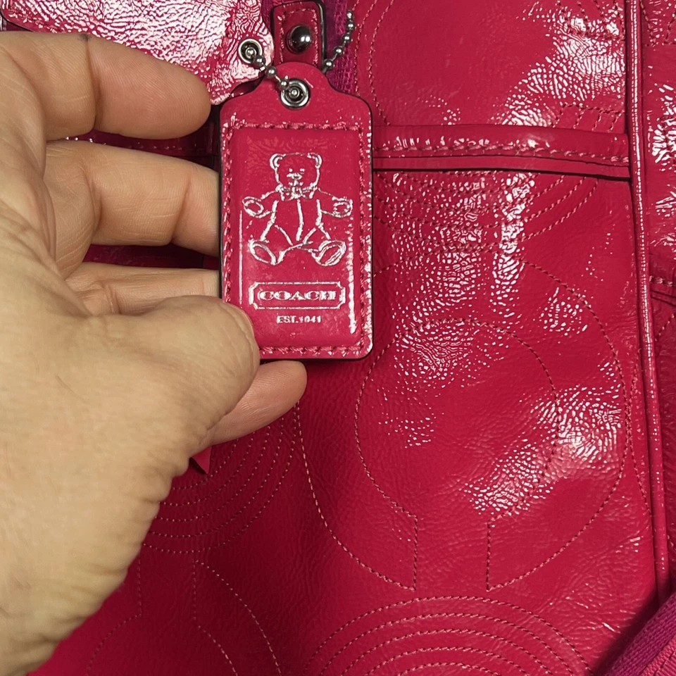 Bolso de Pañales Coach Multifunción Rosa Charol Bebé Niña Bolsillos Grandes Foto 4 de 4