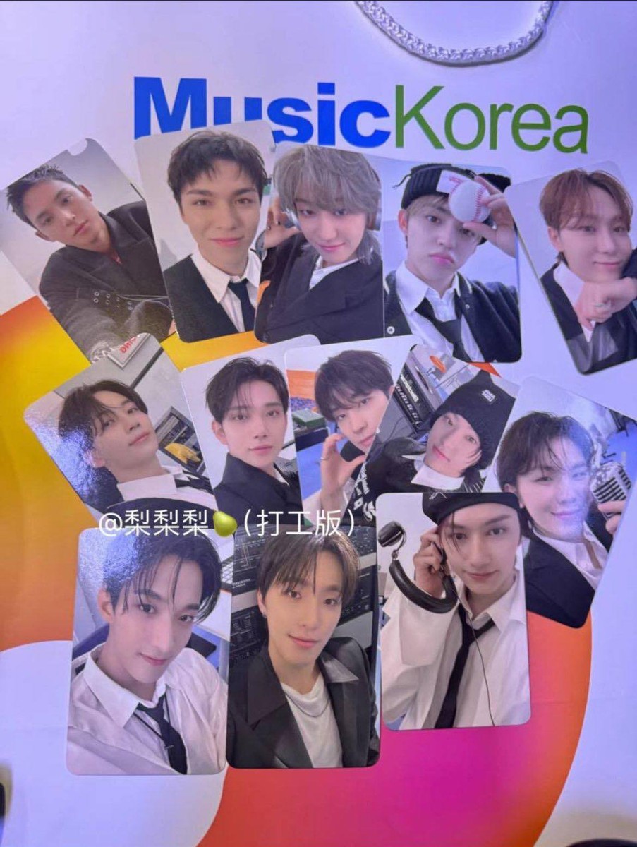 K-POP・アジア SEVENTEEN  '17 IS RIGHT HERE - DEAR VER. 81OJEPRCZ7L._UF1000,1000_QL80_.jpg