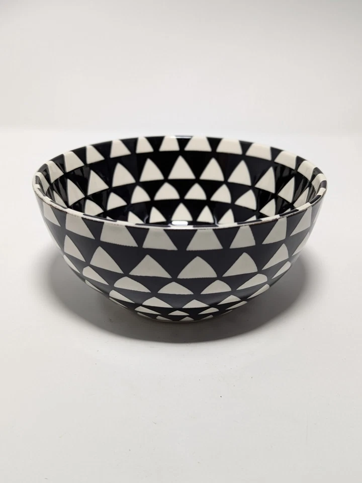 Tomillo y tazón de mesa gres geométrico blanco negro 6" de diámetro Foto 2 de 3