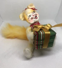 Annalee Holiday 4" Christmas Cat Holding Plaid Present Tidings Kitty Doll NEW