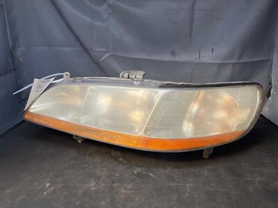 Fits 1998-2000 Honda Accord Left Headlight Assembly OEM#:0337631