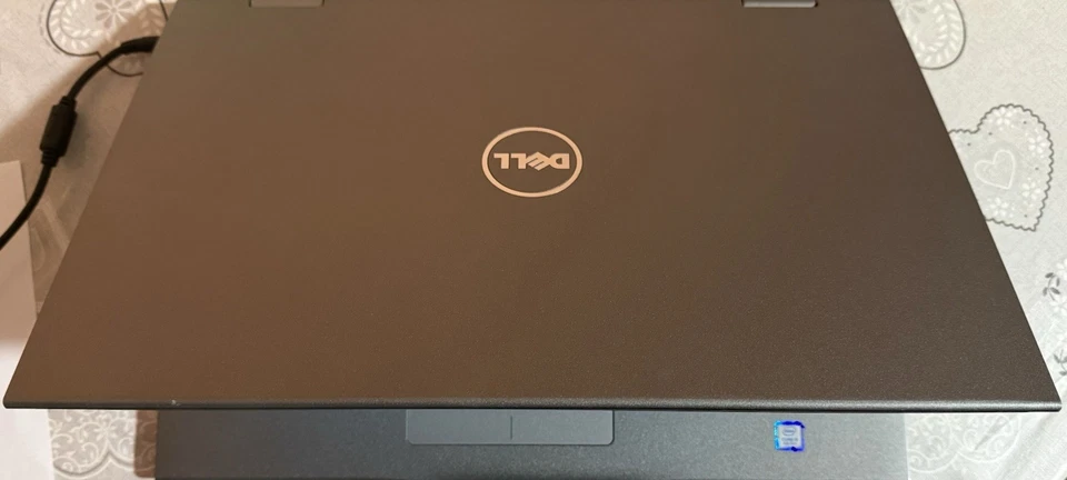 DELL INSPIRON 5579 2in1-15,6”FHD TOUCH-I5-8250U-SSD256GB-16GB RAM-TOP - Immagine 4 di 4