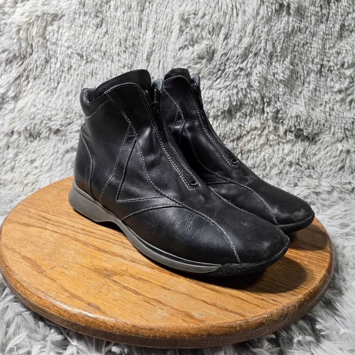 Front Zip Boots In Men display picture 1