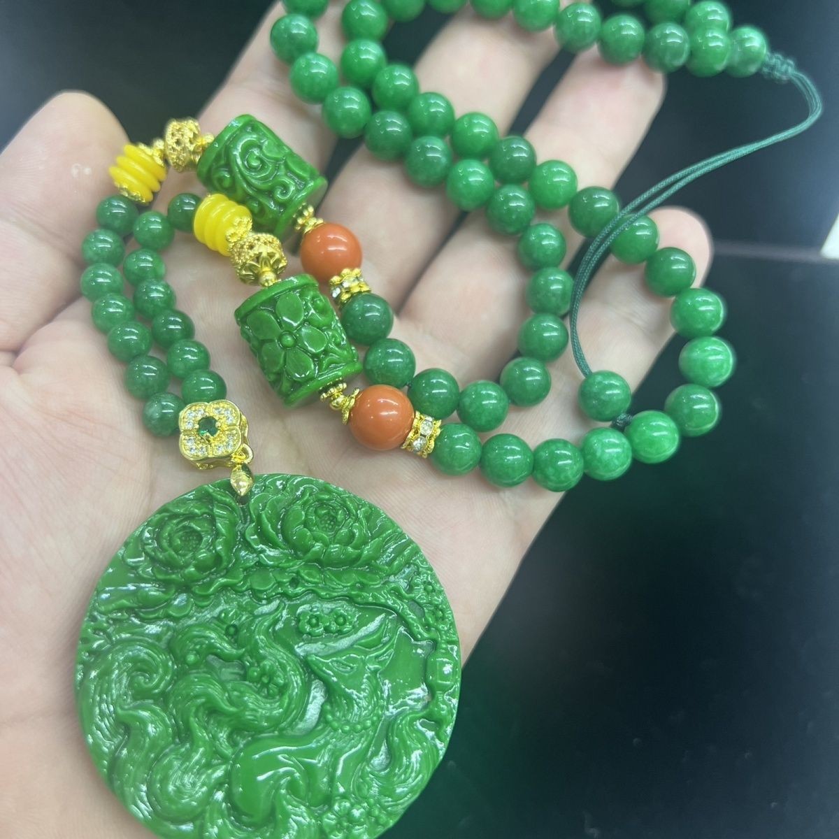 Jade Green Carved Nine Tailed Fox Pendant Necklace Lucky Wealth