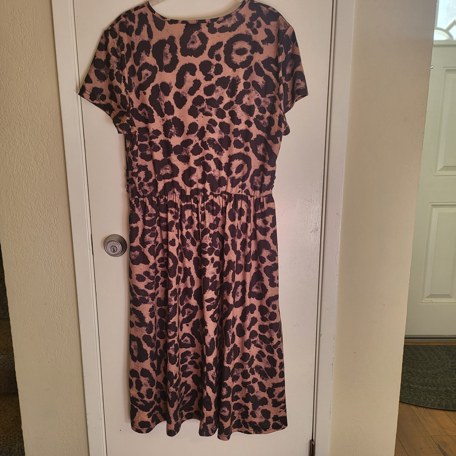 OUGES Brown Black Leopard Print V-Neck Short Slee… - image 3